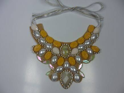 MAXI COLAR DE COURO E PEDRAS COM STRASS