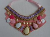 MAXI COLAR DE PEDRAS ROSA