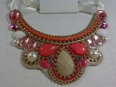 MAXI COLAR DE PEDRA BEGE ROSAS